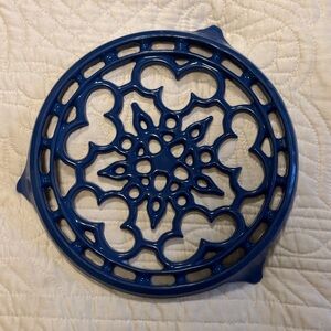 Vintage le creuset Cousances Blue enameled Cast Iron Trivet